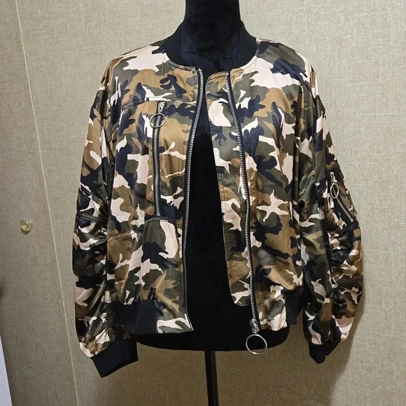 Honey Punch Jackets & Blazers - Camouflage Jacket